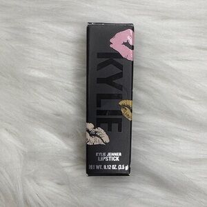 🦋NWT - KYLIE COSMETICS Kylie Jenner Lipstick Creme in Dulce De Leche Full Size